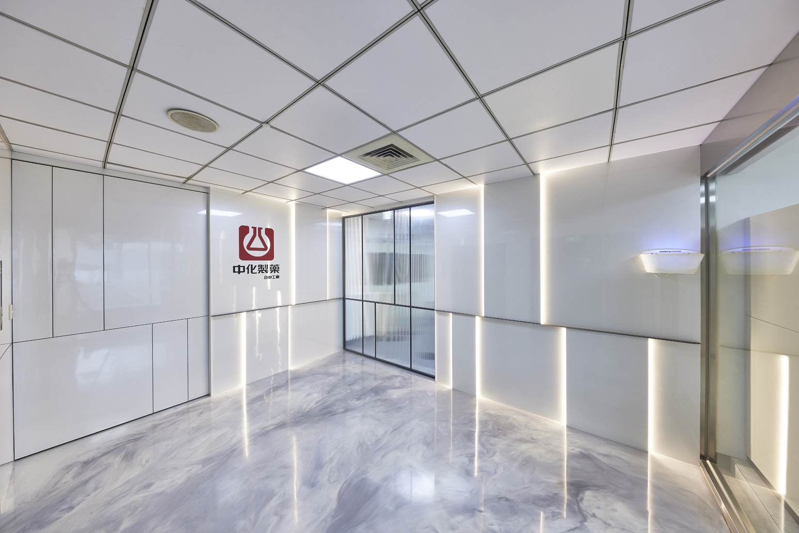 台中工廠_環境_大廳(035A4022)