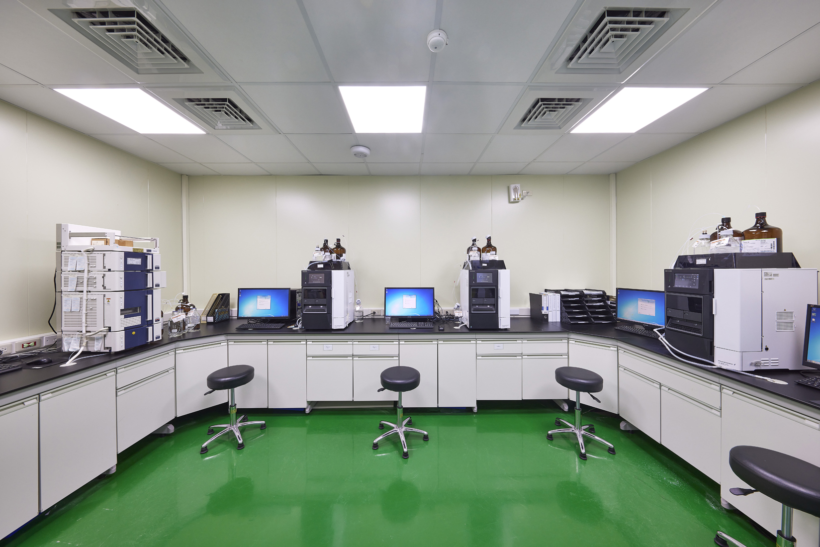 台中工廠_專業_QC實驗室(035A4288)