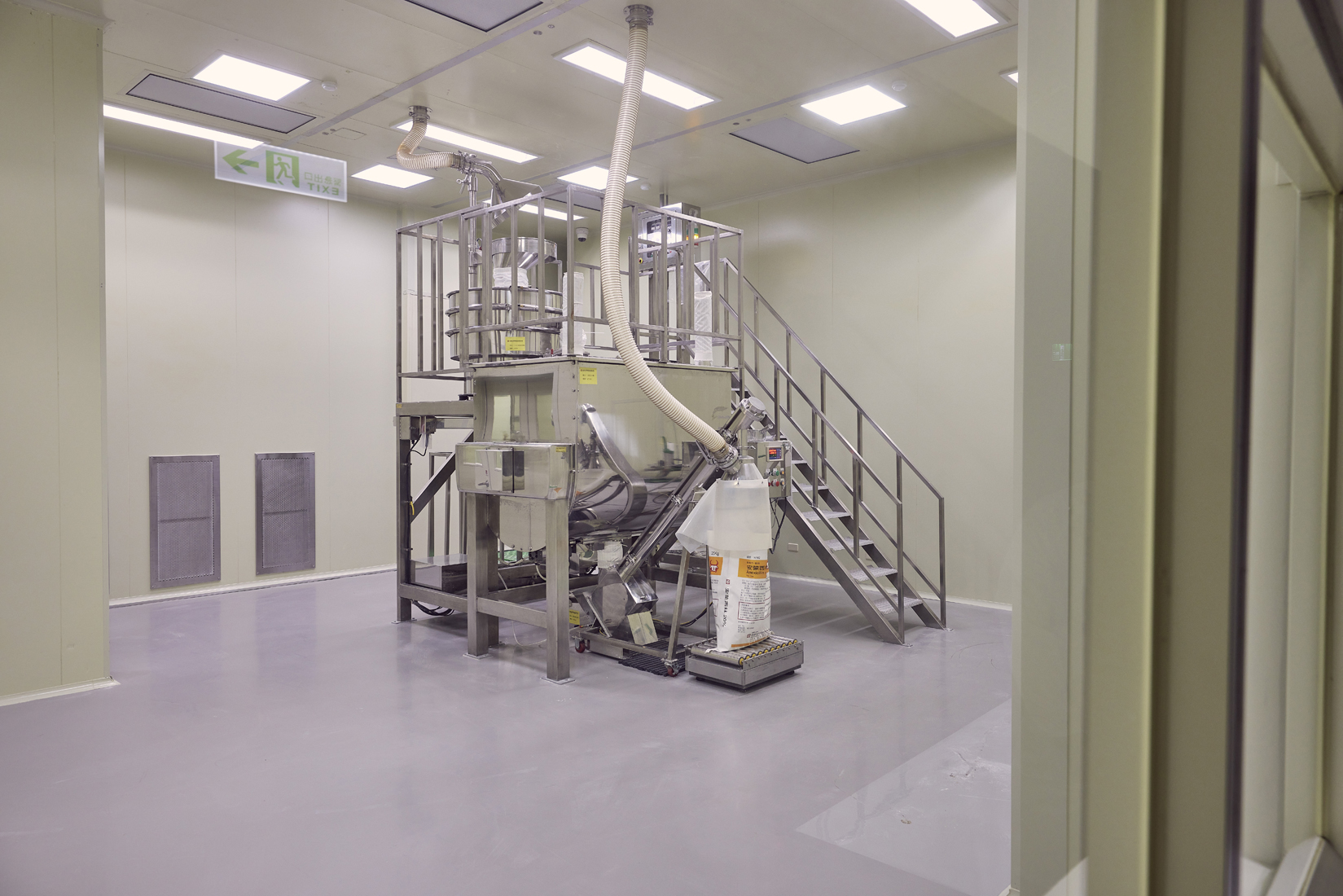 台中工廠_專業_機台1(035A4417)