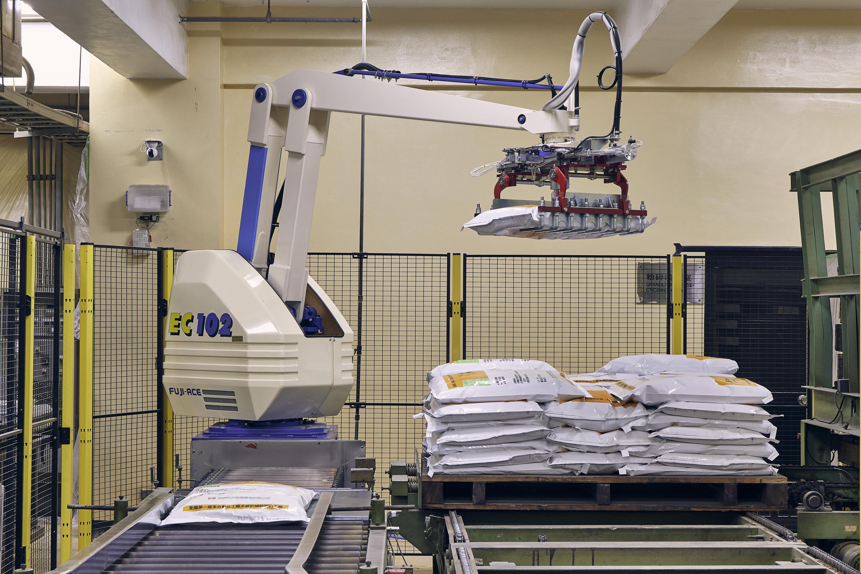 台南一廠_專業_機台2(035A5729)