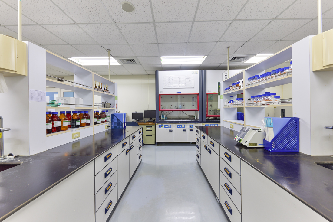 台南二廠_專業_QC實驗室1(035A1870)